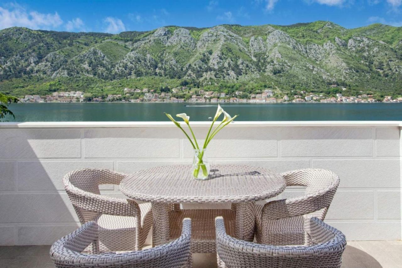 Otasevic Family Sea View Lägenhet Kotor Exteriör bild
